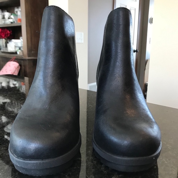 sorel joan wedge 2 chelsea bootie